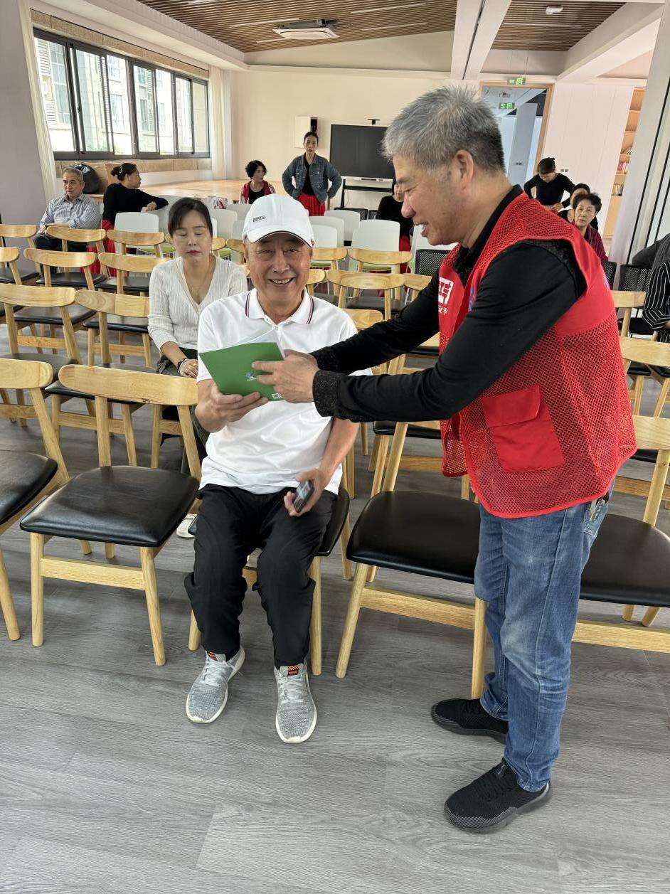 宁波北仑：银发网格员分类来助力