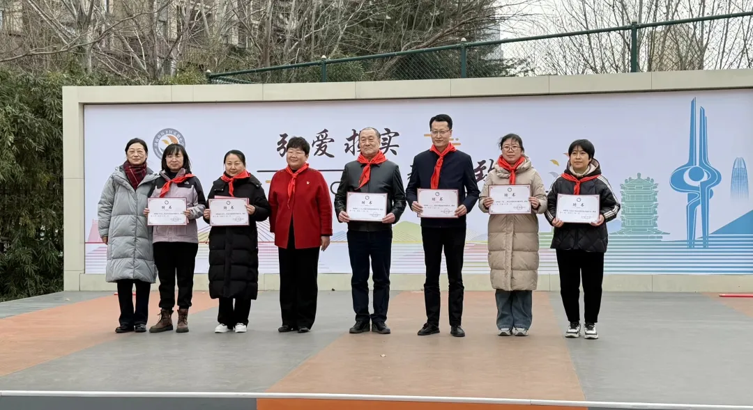 多彩非遗进弘毅 文化根脉共传承——济南市历下区弘毅小学喜迎巳巳如意乙巳蛇年非遗市集活动(图5)