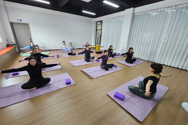 济南热电集团：多彩活动庆三八 巾帼奋进正当时(图6)