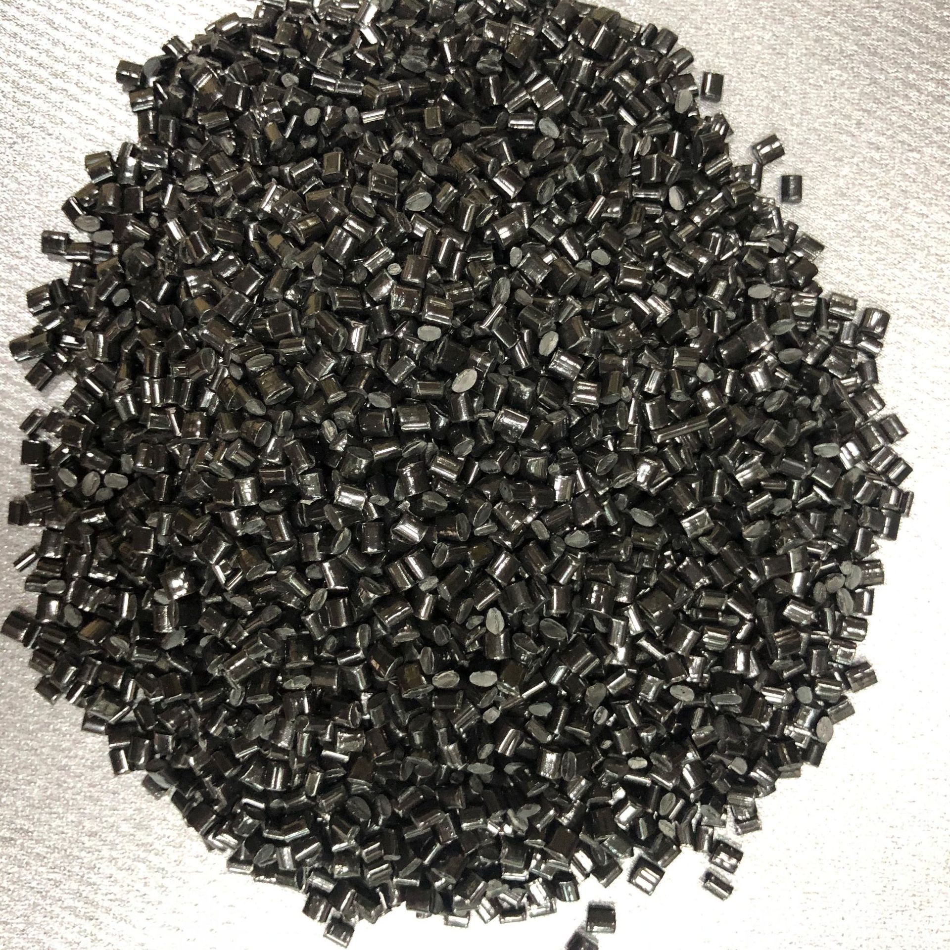 涤纶色母粒有什么重要作用！(图1)