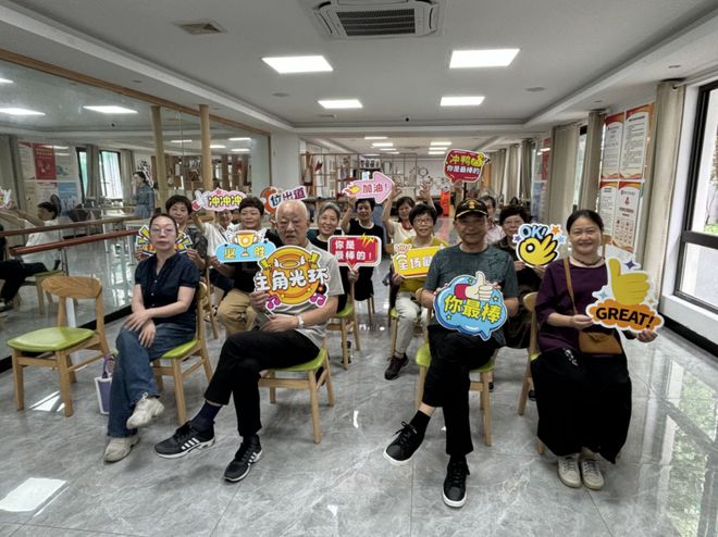 【企退】“燃”情四射 别样精彩——化纤社区社团交流日纳新活动(图2)