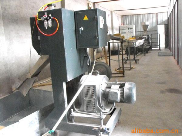 一种艾草PP功能母粒及其在塑制品中的应用的制作方法(图1)