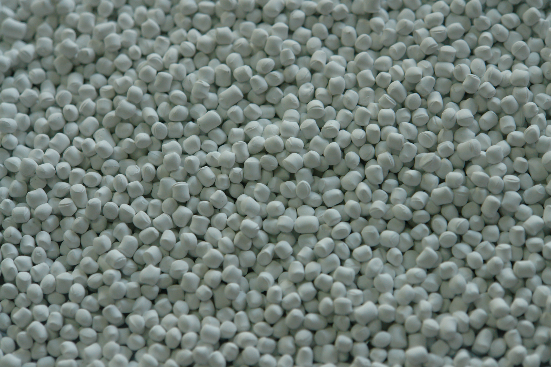 德冠新材（001378）周评：本周跌209%主力资金合计净流入8213万元