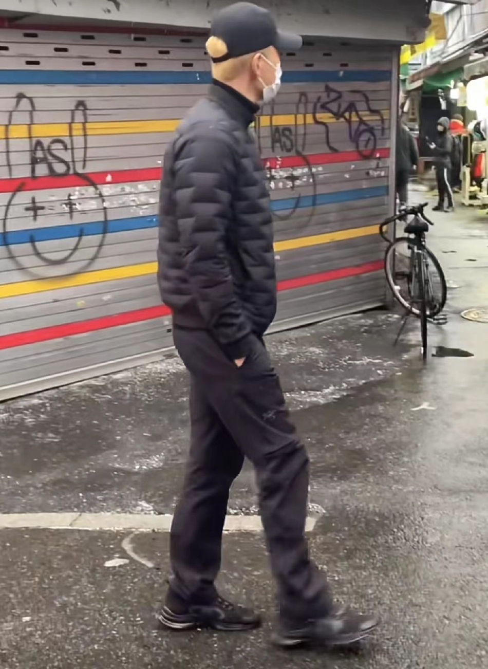 《黑鬼大战华裔女留学生高清》免费在线观看-科幻片-琪琪影院