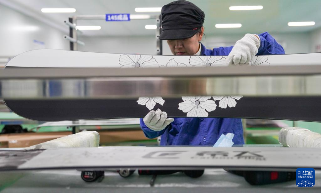 我国冰雪装备制造乘“冬”风向新生长(图13)