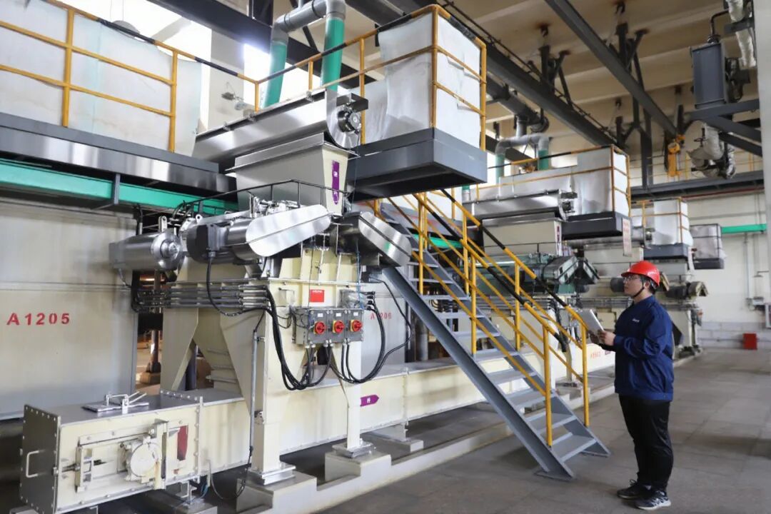 唐山三友化纤：昂首阔步勇登攀(图3)