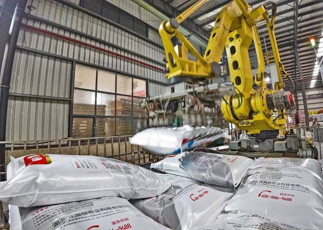 中东战局升级终于开始影响普通人的生活了油价上涨波及日常生活(图8)