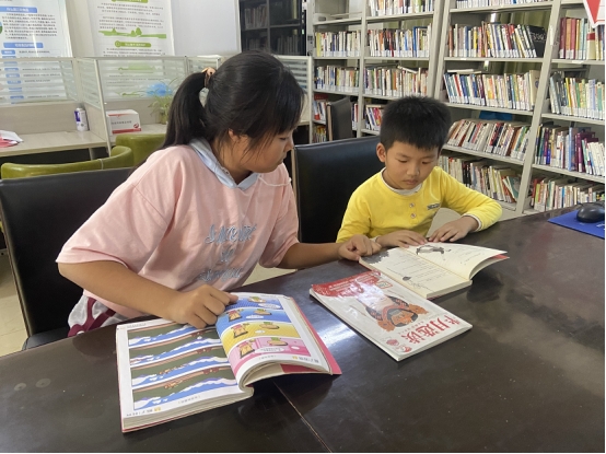 孙颖莎空降深圳大学